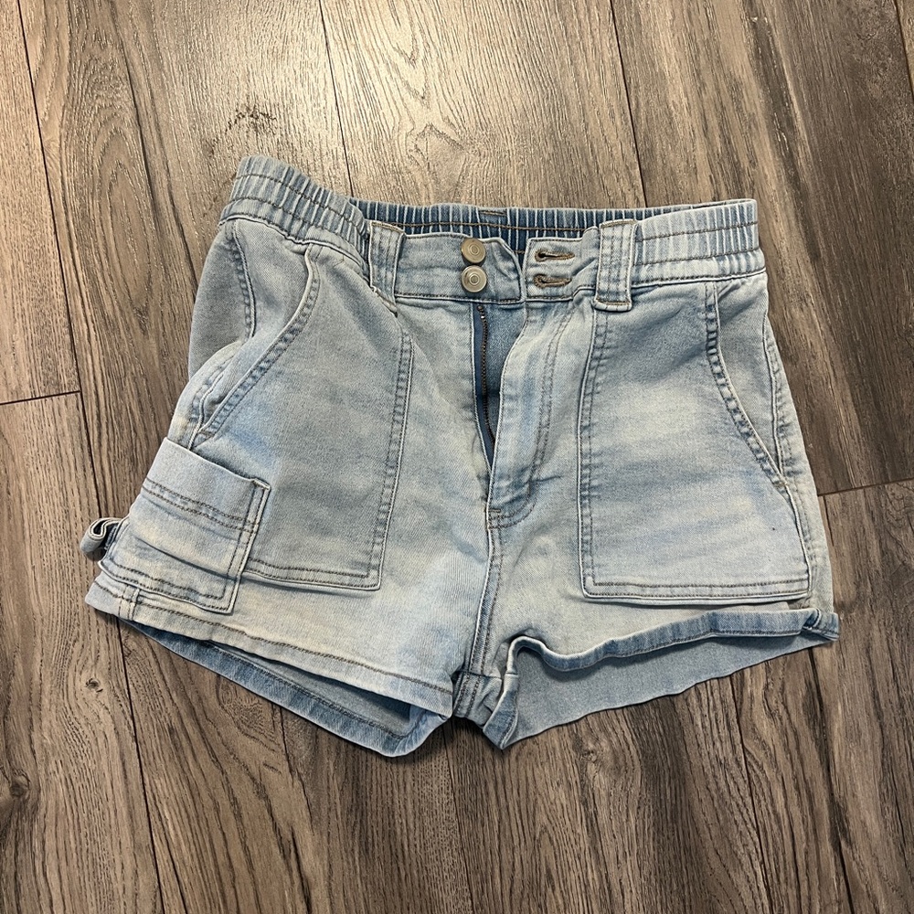 🌱🦢4 FOR $15!🦢🌱 Light Blue Denim Women's Denim Shorts